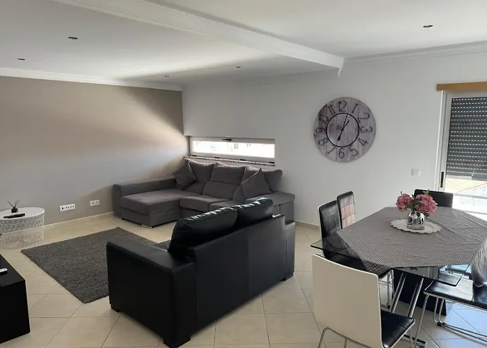 Modern 2 Bed Apartment 5Km Carvoeiro Apartment *