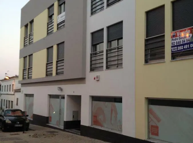 Modern 2 Bed Apartment 5Km Carvoeiro *